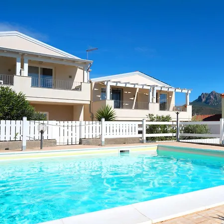 Domo#31 - Con Piscina, Giardino E Parcheggio